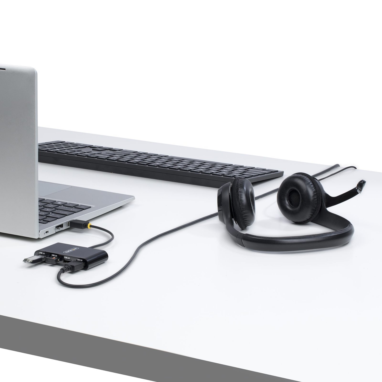 StarTech.com 4-Port USB 2.0 Hub, USB Bus Powered, Small Travel Mini USB Hub, USB 2.0 Splitter, Portable Multi-Port USB Hub, 480Mbps, Overcurrent Protection (OCP)