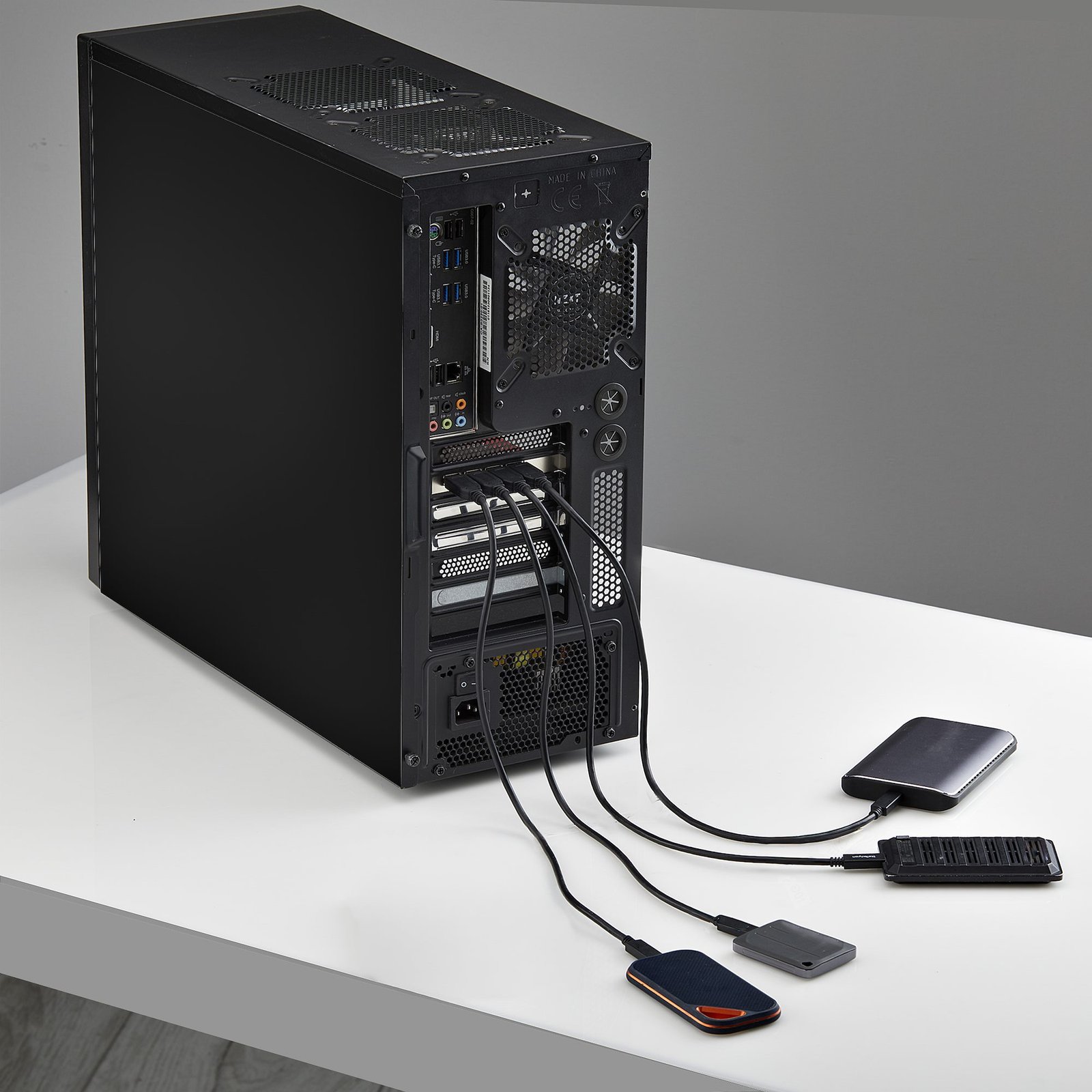 StarTech.com 4-Port USB-A PCIe Card, USB 3.2 10Gbps, PCI Express 3.0 Expansion Card, 4x Independent USB Controllers, Windows/Linux/macOS, TAA-Compliant